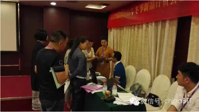 丁兆领老师为亨奴服饰全国代理商培训圆满结束