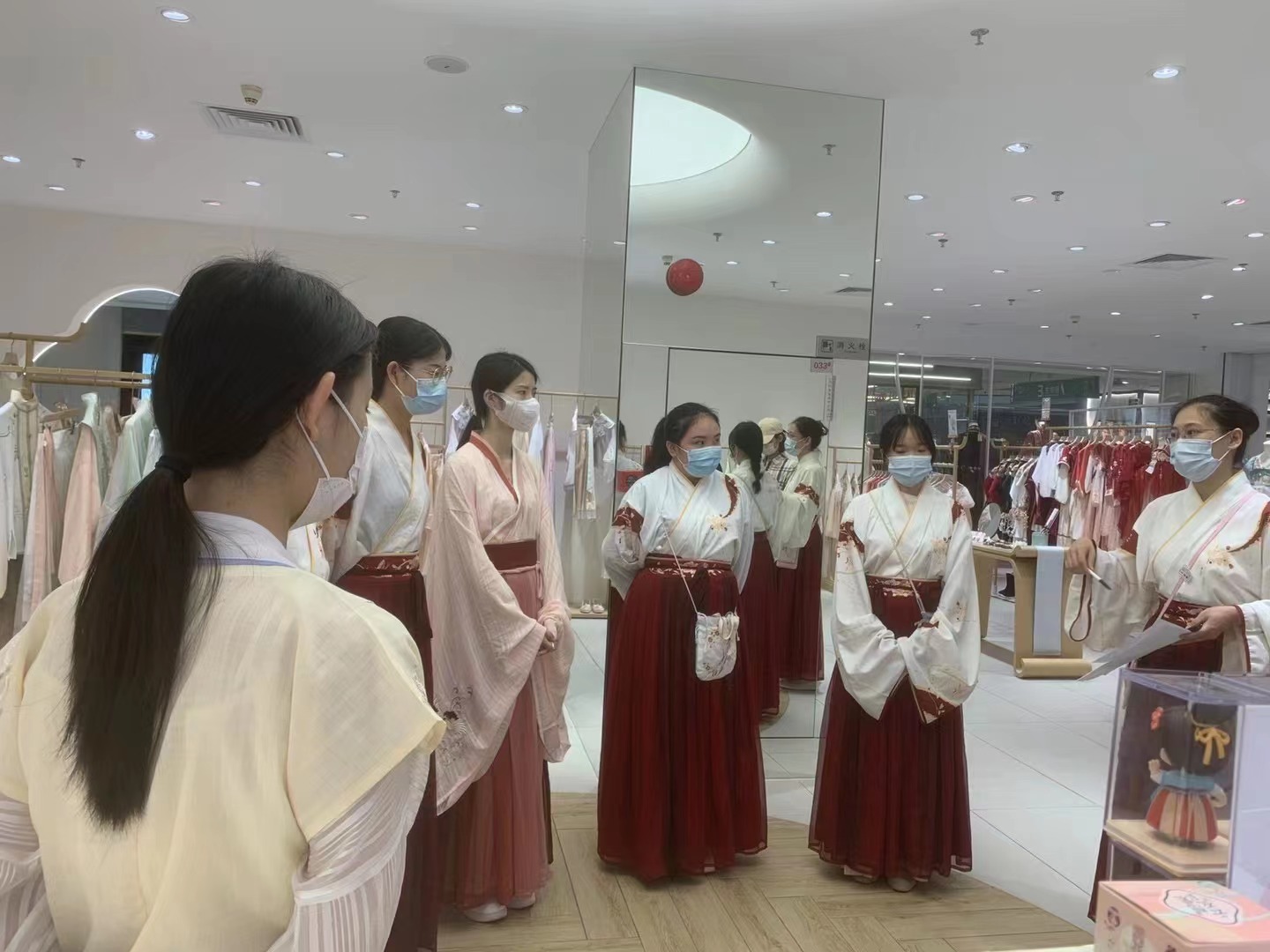 2022年汉*莲华陪跑式业绩增长微咨询项目《标杆店复制系统》